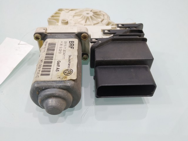VAG 1K0959703C Motor del elevalunas de la puerta trasera izquierda comprar Pamplona