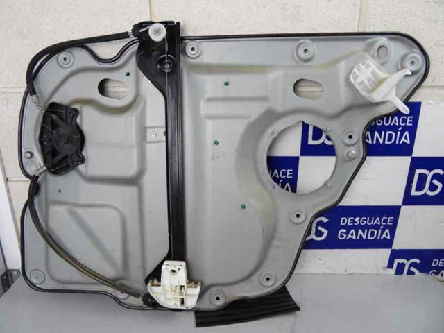 VAG 1K0959703E Motor del elevalunas de la puerta trasera izquierda comprar Pamplona