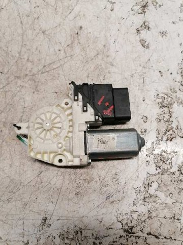 1K0959703F Motor del elevalunas de la puerta trasera izquierda  comprar en Zaragoza