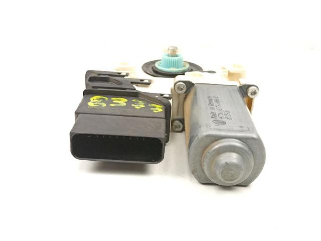 VAG 1K0959703F Motor del elevalunas de la puerta trasera izquierda comprar Tarragona