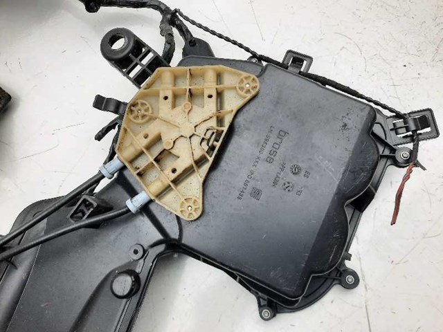 1K0959703M VAG Motor del elevalunas de la puerta trasera izquierda comprar Bilbao