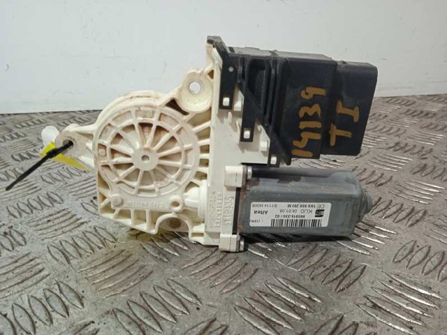 VAG 1K0959703M Motor del elevalunas de la puerta trasera izquierda  disponible Lugo