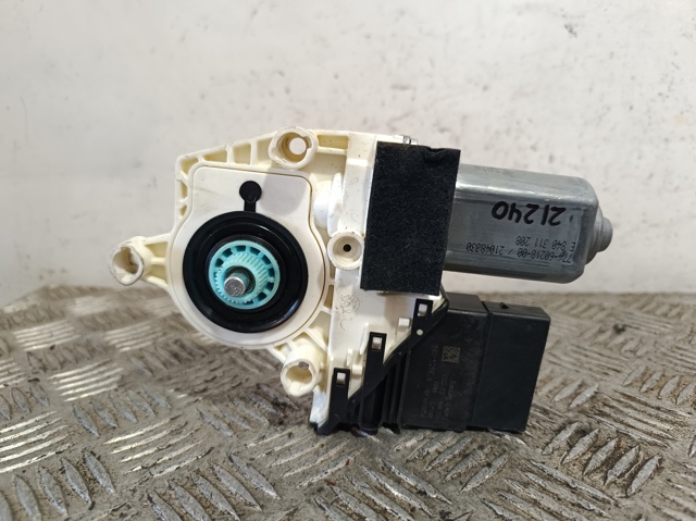 1K0959703M Motor del elevalunas de la puerta trasera izquierda comprar Girona