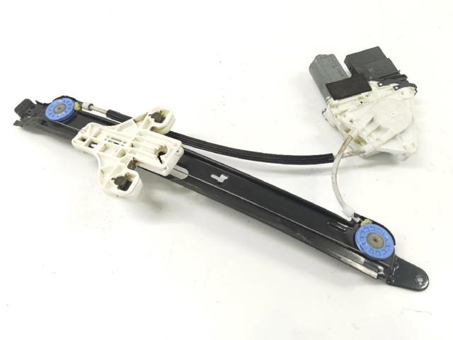 VAG 1K0959703M Motor del elevalunas de la puerta trasera izquierda  disponible Valladolid