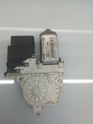 1K0959703M Motor del elevalunas de la puerta trasera izquierda  en stock Granada