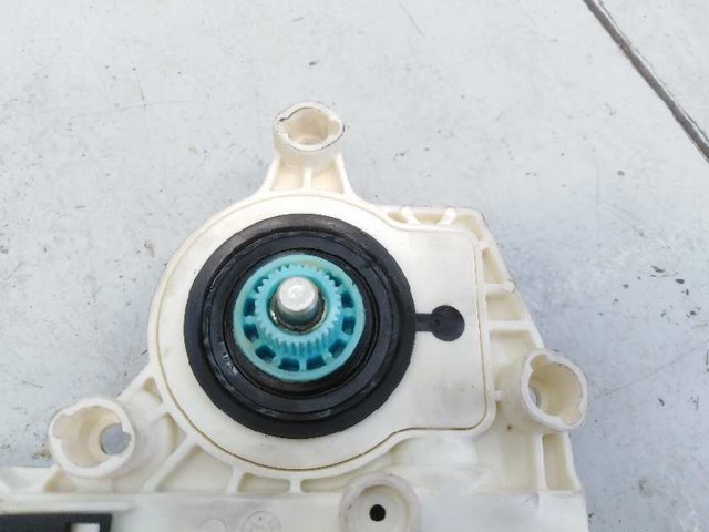 1K0959703P Motor del elevalunas de la puerta trasera izquierda  comprar en Zaragoza
