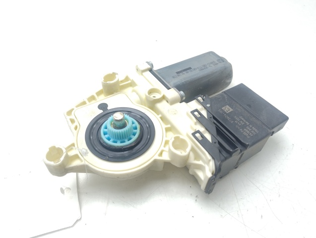 VAG 1K0959703P Motor del elevalunas de la puerta trasera izquierda  en stock Terrassa