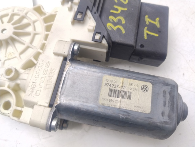 VAG 1K0959703P Motor del elevalunas de la puerta trasera izquierda comprar Pamplona