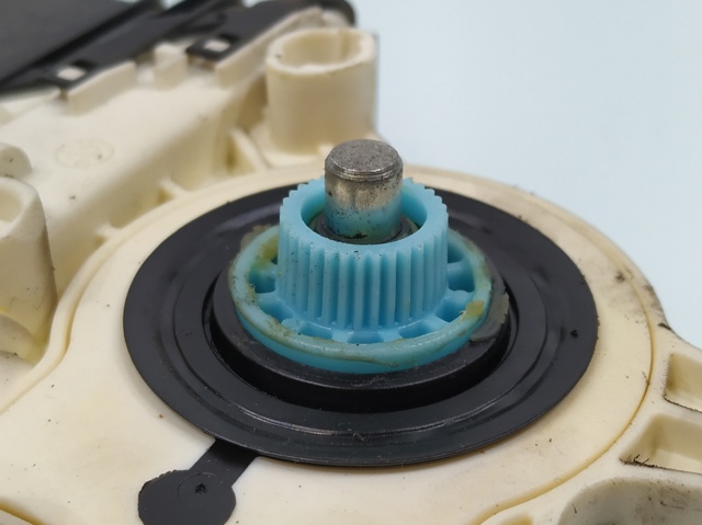 1K0959703P VAG Motor del elevalunas de la puerta trasera izquierda  en stock Córdoba