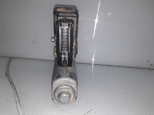 1K0959704B Motor del elevalunas de la puerta trasera derecha comprar Sevilla