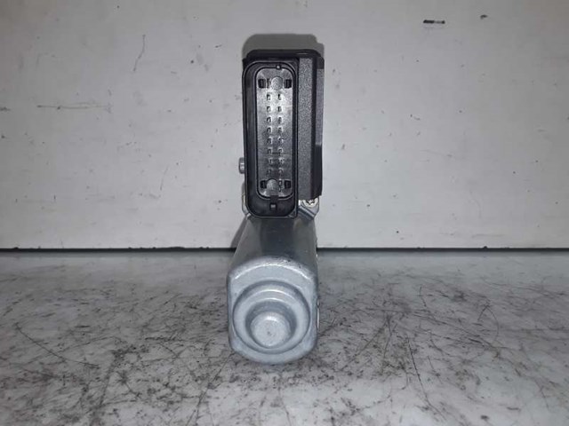 VAG 1K0959704B Motor del elevalunas de la puerta trasera derecha  en stock Salamanca