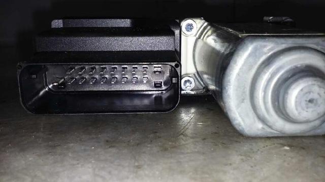 VAG 1K0959704B Motor del elevalunas de la puerta trasera derecha  comprar en Ponferrada