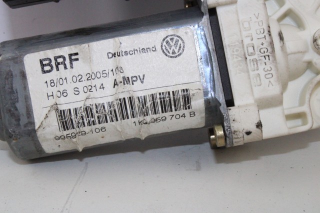 VAG 1K0959704B Motor del elevalunas de la puerta trasera derecha  comprar en Albacete