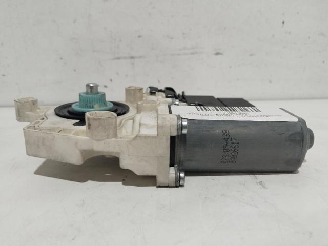 1K0959704E Motor del elevalunas de la puerta trasera derecha  comprar en Zaragoza