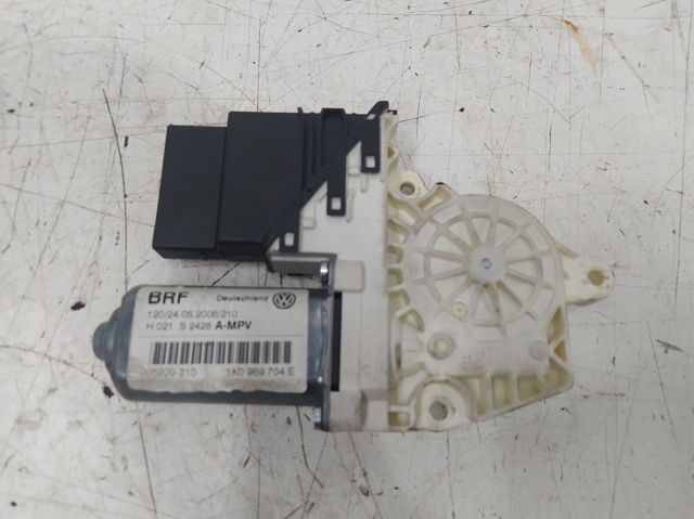 1K0959704E Motor del elevalunas de la puerta trasera derecha comprar Sevilla