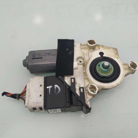 1K0959704E VAG Motor del elevalunas de la puerta trasera derecha comprar Bilbao