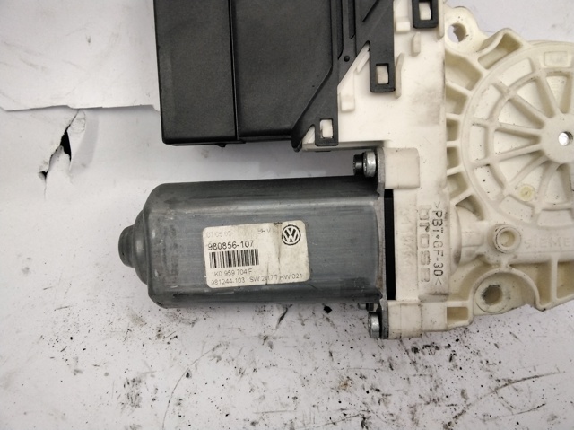 VAG 1K0959704F Motor del elevalunas de la puerta trasera derecha comprar Pamplona