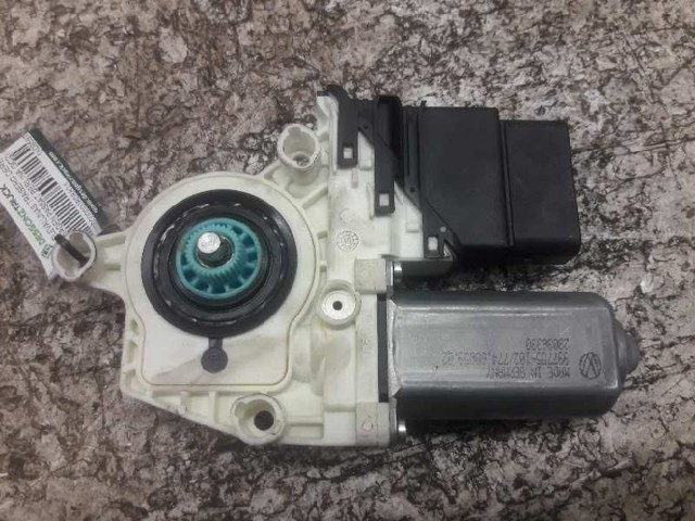 1K0959704F VAG Motor del elevalunas de la puerta trasera derecha  comprar en Jaén