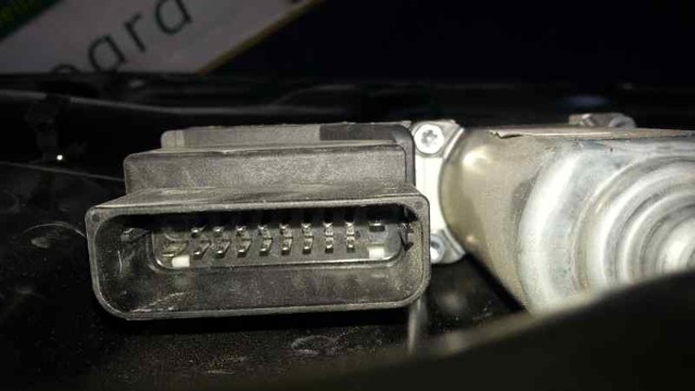 VAG 1K0959704P Motor del elevalunas de la puerta trasera derecha  en stock Valencia