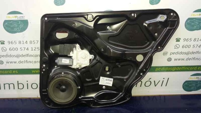VAG 1K0959704P Motor del elevalunas de la puerta trasera derecha  disponible Valladolid