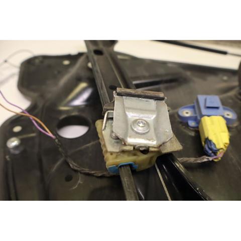 1K0959792G Motor del elevalunas de la puerta delantera derecha  comprar en Reus