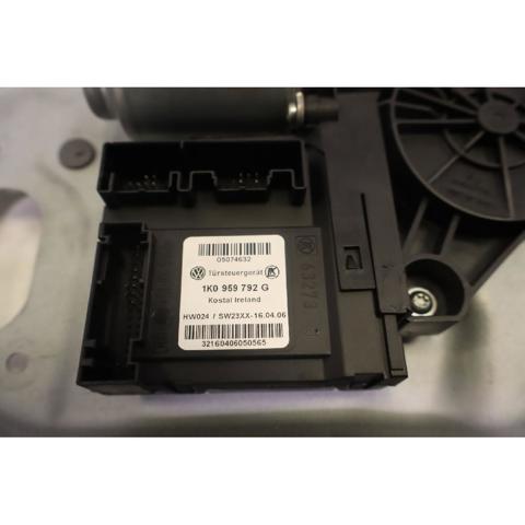 1K0959792G Motor del elevalunas de la puerta delantera derecha  disponible Burgos