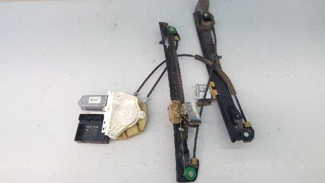 1K0959792H Motor del elevalunas de la puerta delantera derecha comprar Sevilla