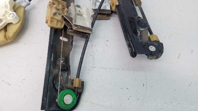 1K0959792H Motor del elevalunas de la puerta delantera derecha comprar Sevilla