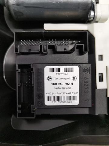 1K0959792H VAG Motor del elevalunas de la puerta delantera derecha  disponible Ourense