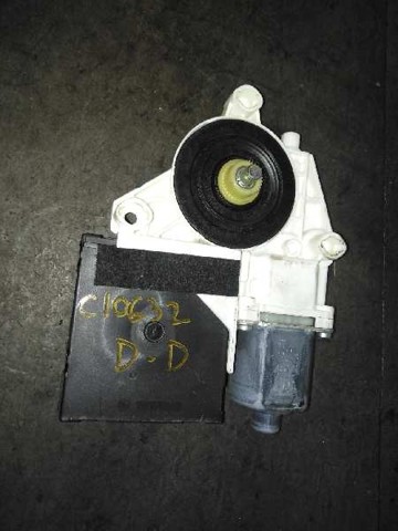 1K0959792L Motor del elevalunas de la puerta delantera derecha  en stock Sabadell