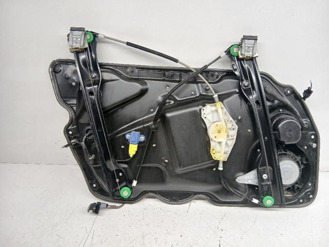 1K0959792L VAG Motor del elevalunas de la puerta delantera derecha  en stock Gandía