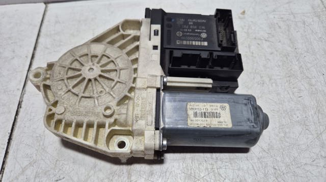 1K0959792L VAG Motor del elevalunas de la puerta delantera derecha  en stock Gandía