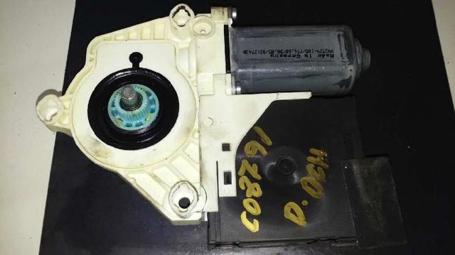 VAG 1K0959792L Motor del elevalunas de la puerta delantera derecha comprar Tarragona