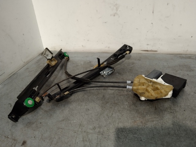 1K0959792L Motor del elevalunas de la puerta delantera derecha comprar Girona