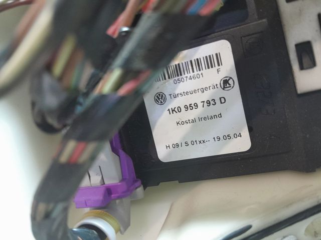 1K0959793D VAG Motor del elevalunas de la puerta delantera izquierda  comprar en Lleida