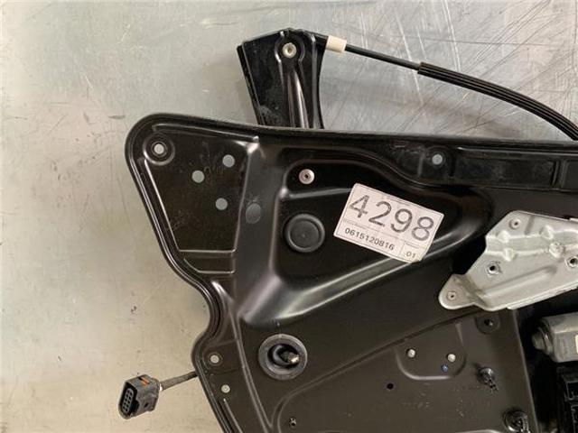 1K0959793G Motor del elevalunas de la puerta delantera izquierda  comprar en Zaragoza