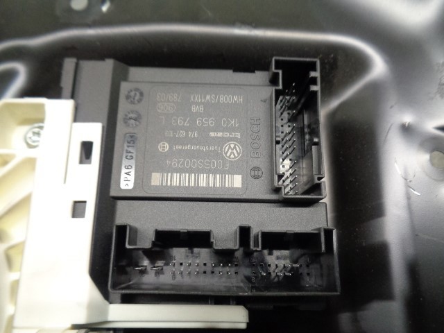 VAG 1K0959793L Motor del elevalunas de la puerta delantera izquierda  comprar en Murcia