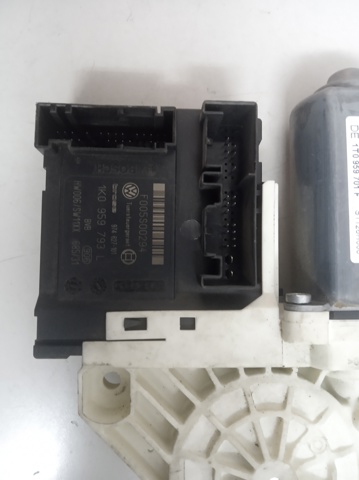 1K0959793L VAG Motor del elevalunas de la puerta delantera izquierda  comprar en Jaén