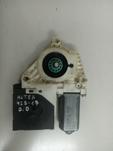 1K0959793L Motor del elevalunas eléctrico  en stock Sabadell