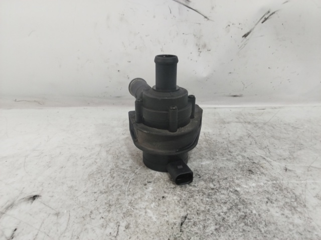 VAG 1K0965561F Bomba de agua eléctrica auxiliar  disponible Lugo