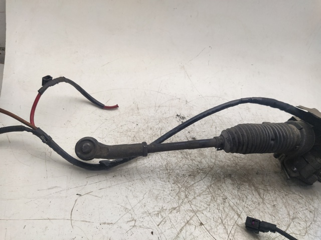 1K1423981J Pantalla térmica de la cremallera de dirección  disponible Málaga