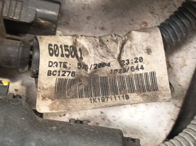 1K1423981J Pantalla térmica de la cremallera de dirección  disponible Málaga