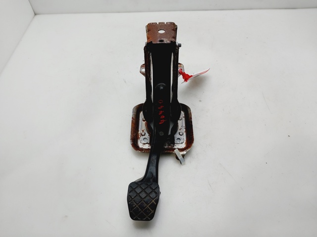 Comprar Pedal de embrague TT  8J3