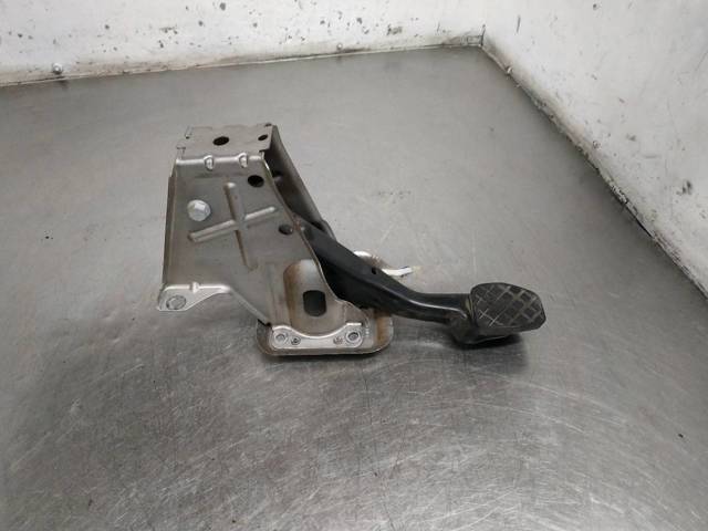 Pedal embrague Skoda Octavia 1Z3