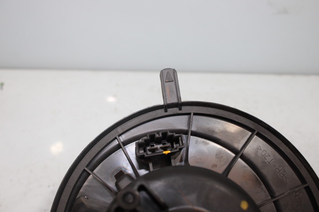 1K1819015C VAG Motor del ventilador del calefactor  comprar en Oviedo