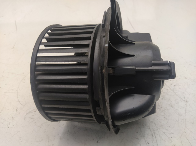 1K1820015 VAG Motor del ventilador del calefactor  disponible Vigo