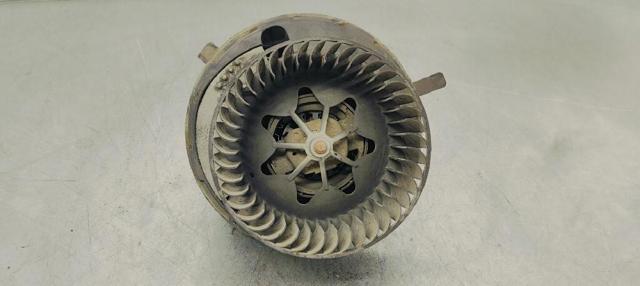 VAG 1K1820015 Motor del ventilador del calefactor  disponible Valladolid