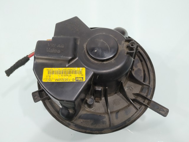 VAG 1K1820015 Ventilador habitáculo comprar Pamplona