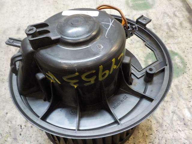 VAG 1K1820015J Motor del ventilador del calefactor  disponible Valladolid
