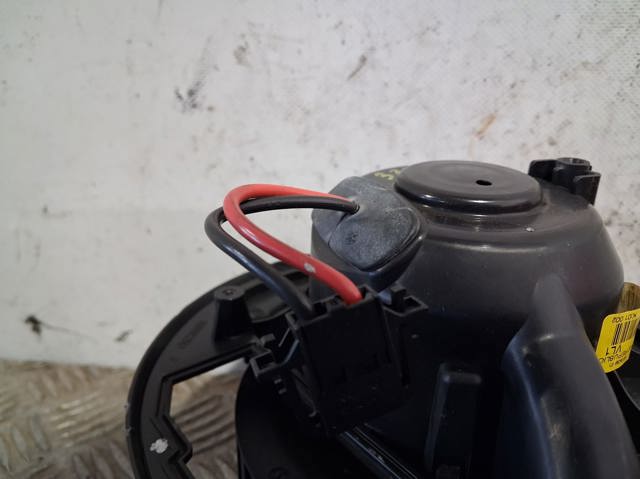 VAG 1K1820015L Motor del ventilador del calefactor  disponible España